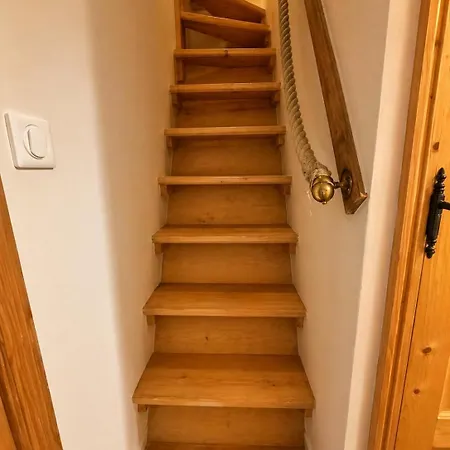 Daire 3 Chambres, Duplex Avec Balcon Et Magnifique Vue, 5p
